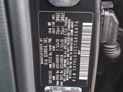 New 2026 Kia Sorento S image 14