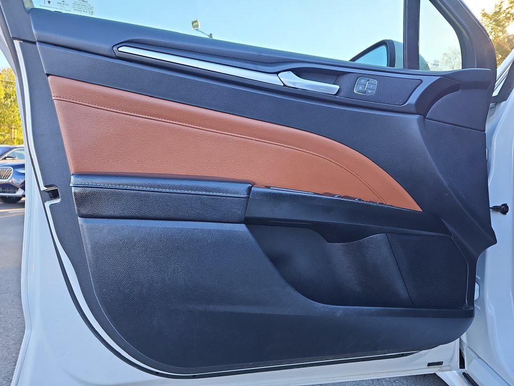 Used 2020 Ford Fusion Titanium FWD image 21