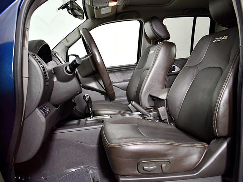 Used 2019 Nissan Frontier PRO-4X w/ Pro-4x Luxury Package image 16