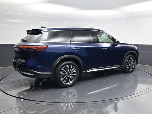 New 2026 INFINITI QX60 Luxe w/ Cargo Package image 3