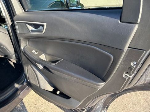 Used 2024 Ford Edge SEL w/ Convenience Package AWD/4WD image 12