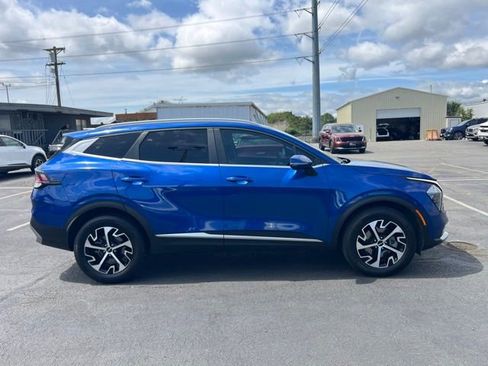 Certified 2023 Kia Sportage EX AWD/4WD image 8