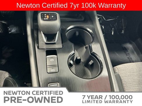 Used 2023 Nissan Rogue SV FWD image 12