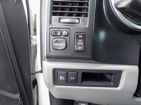 Used 2019 Toyota Sequoia Limited image 13