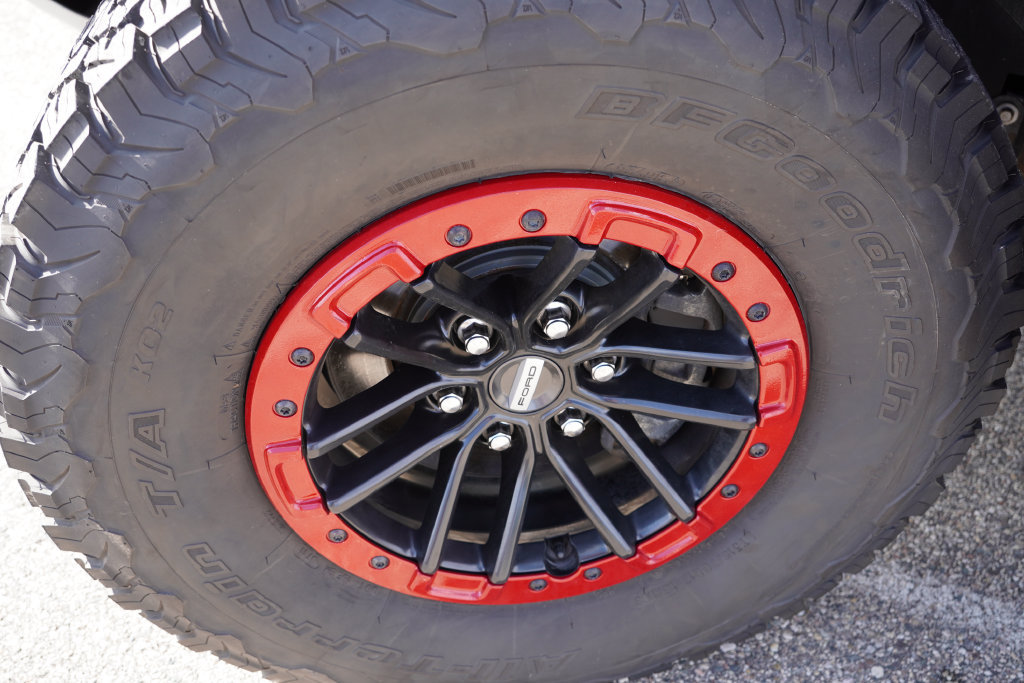 Certified 2019 Ford F150 Raptor w/ Equipment Group 802A Luxury AWD/4WD image 14