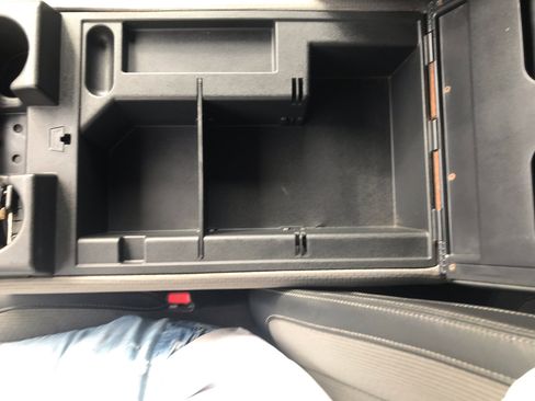 Used 2019 Nissan Titan S image 16