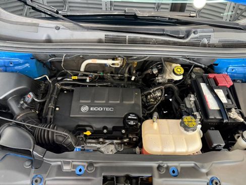 Used 2018 Buick Encore Preferred AWD/4WD image 16