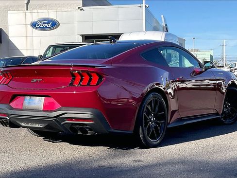 Used 2025 Ford Mustang GT RWD image 21