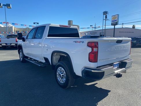 Used 2024 Chevrolet Silverado 2500 LT image 12
