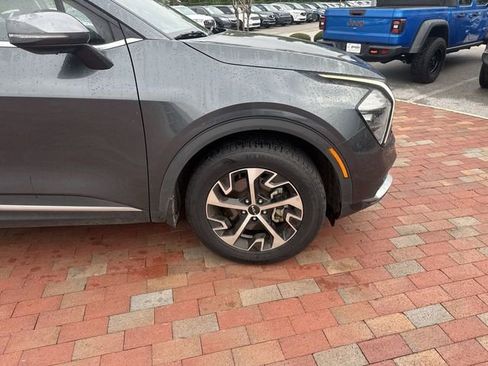 Used 2023 Kia Sportage EX FWD image 17