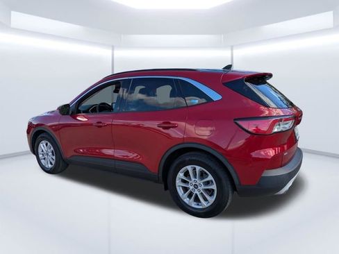 Used 2020 Ford Escape SE image 6