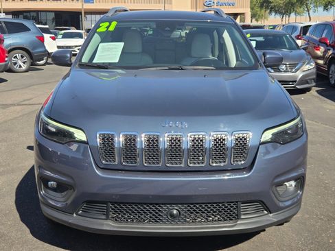 Used 2021 Jeep Cherokee Latitude Lux w/ Comfort/Convenience Group image 2