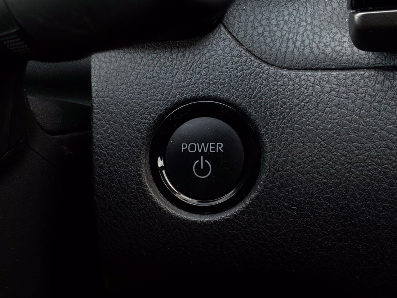 Used 2026 Toyota Camry SE FWD image 30