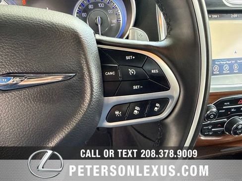 Used 2017 Chrysler 300 C Platinum w/ Safetytec Plus Group AWD/4WD image 27