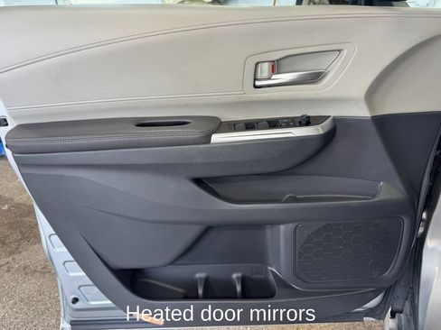 Used 2024 Toyota Sienna XLE FWD image 10