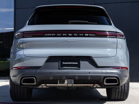 Certified 2026 Porsche Cayenne image 10