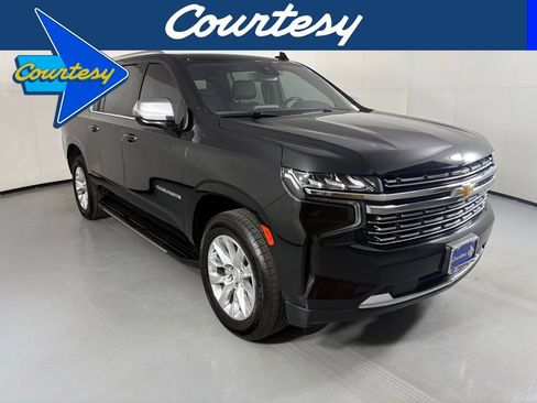 Used 2024 Chevrolet Suburban Premier RWD image 1