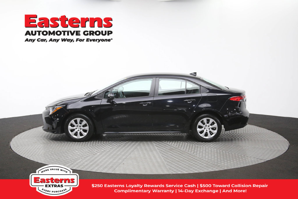 Used 2025 Toyota Corolla LE FWD image 59