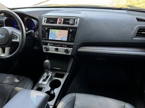 Used 2017 Subaru Outback 3.6R Limited image 9