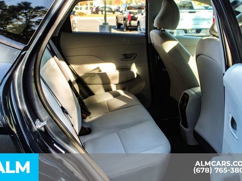 Used 2025 Hyundai Kona SEL image 19