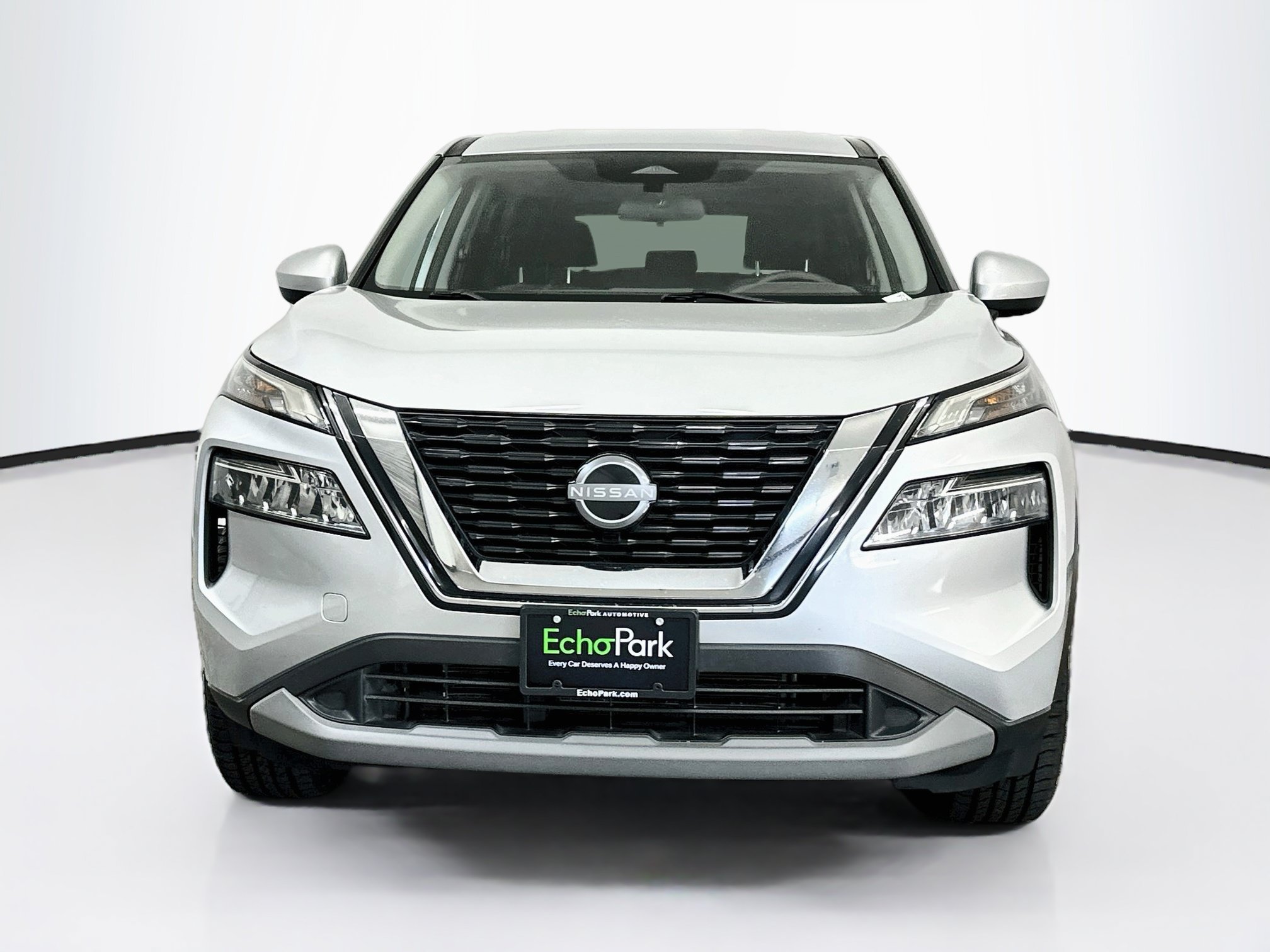 Used 2023 Nissan Rogue SV AWD/4WD image 2