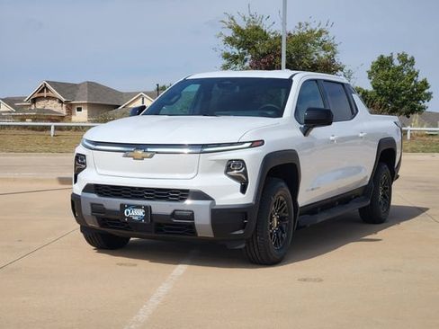 New 2026 Chevrolet Silverado EV LT image 5
