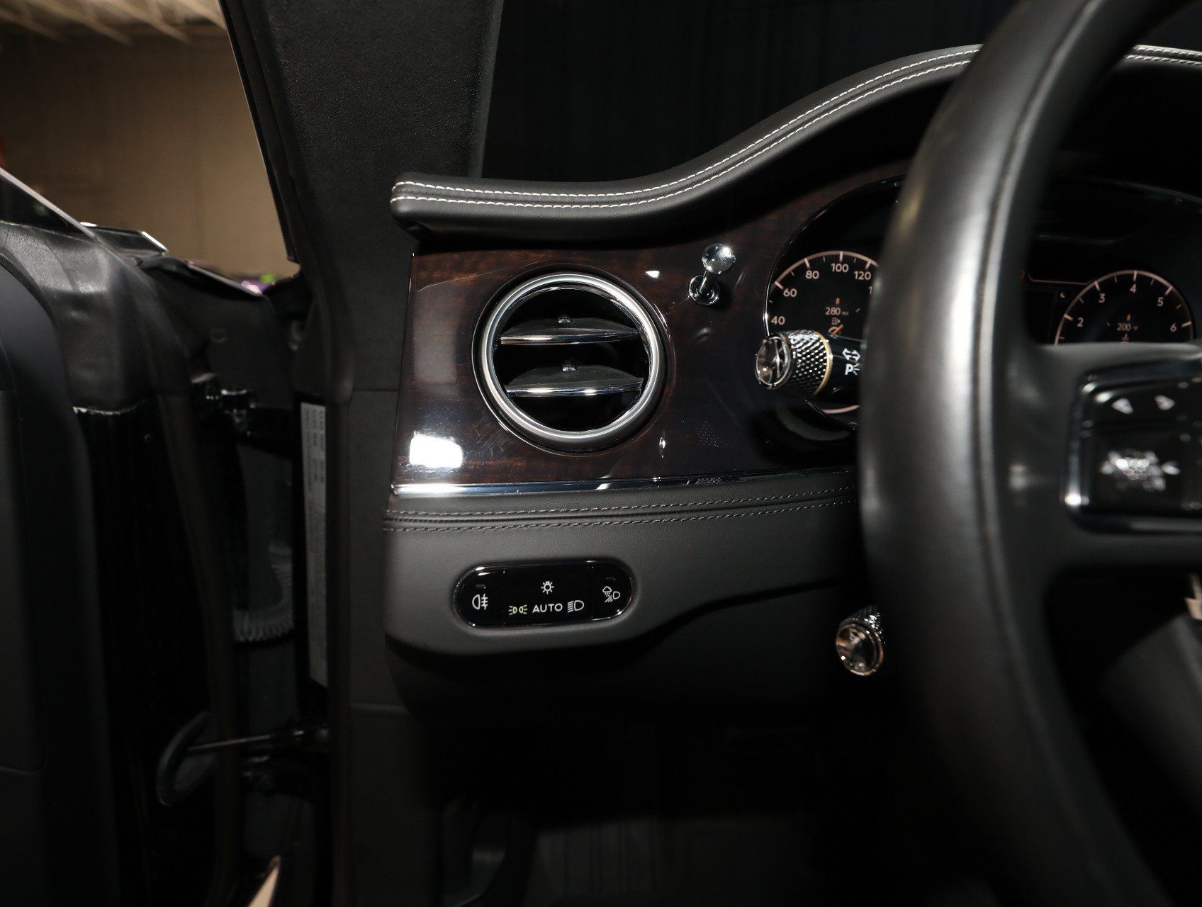 Used 2024 Bentley Continental GT Mulliner AWD/4WD image 62