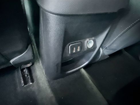 Used 2016 Chevrolet Colorado LT w/ LT Convenience Package RWD image 30