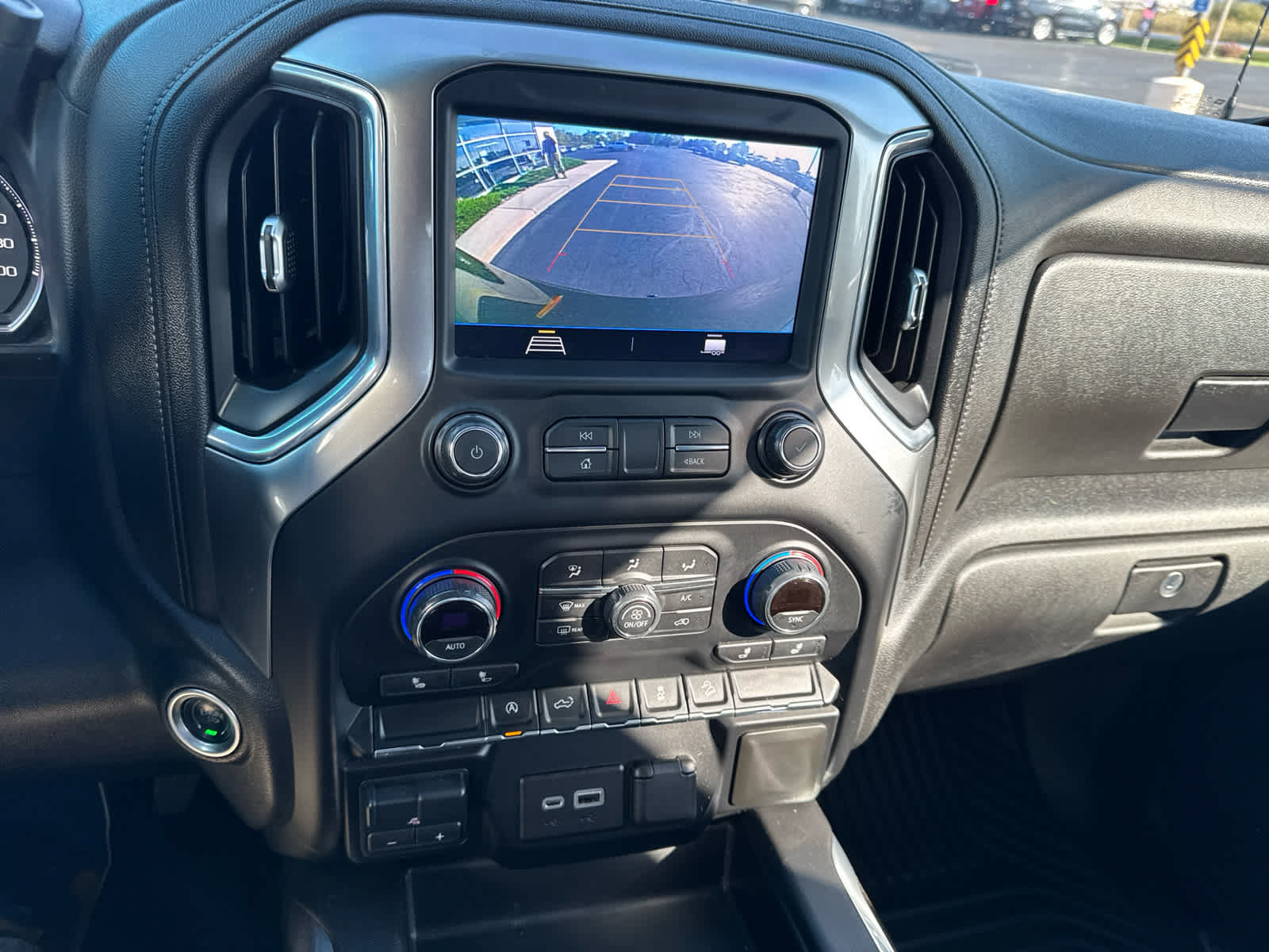 Certified 2021 Chevrolet Silverado 1500 RST w/ Z71 Off-Road Package AWD/4WD image 25