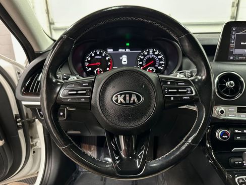 Used 2018 Kia Stinger Premium AWD/4WD image 14