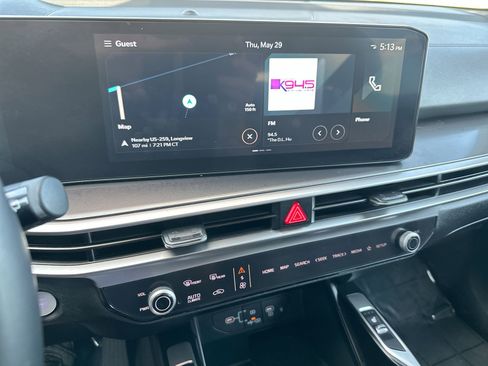 Used 2024 Kia Sorento S image 12