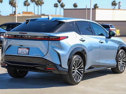 Used 2023 Lexus RZ 450e Premium w/ Accessory Package (Z1) image 7