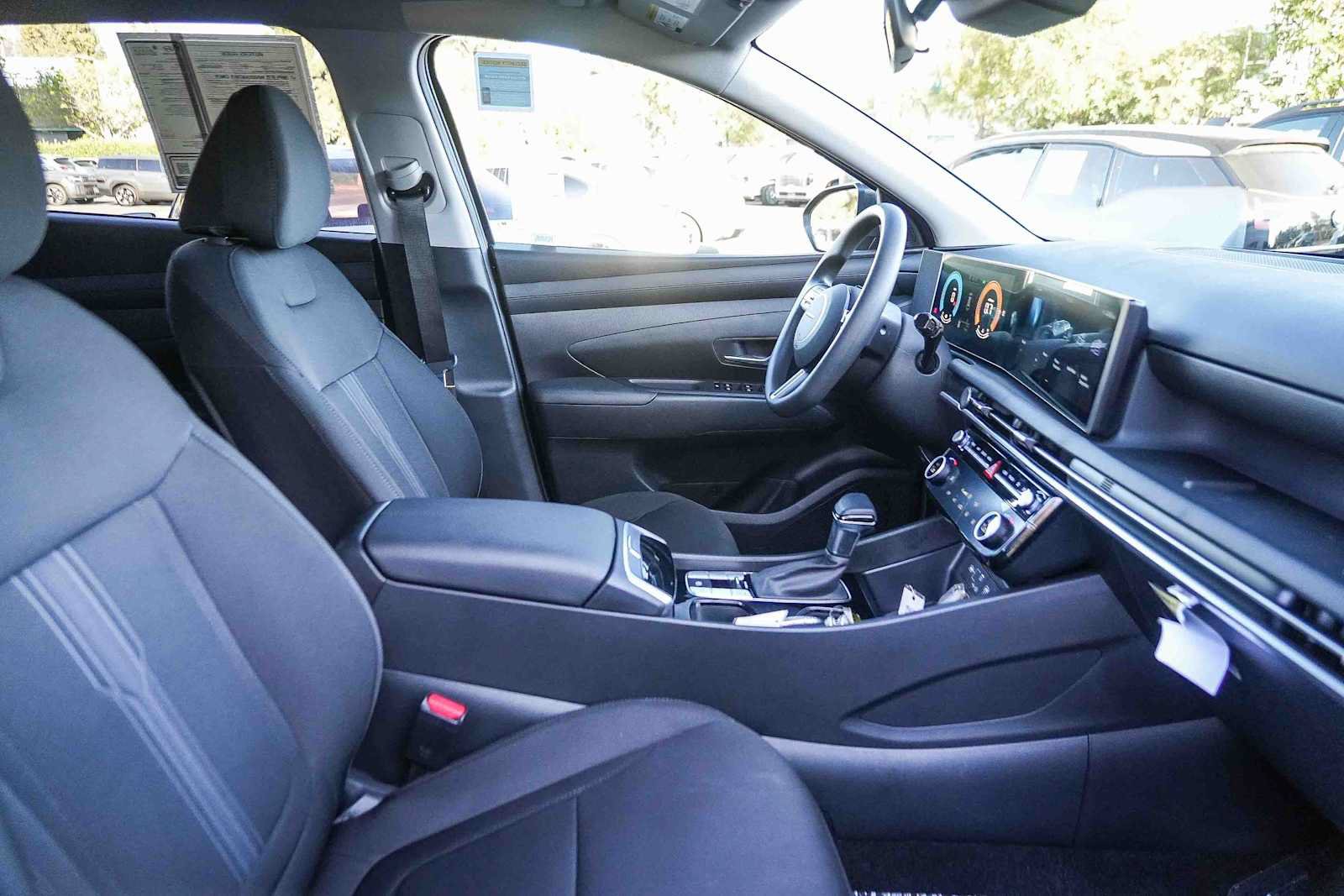 Certified 2025 Hyundai Tucson SEL FWD image 16
