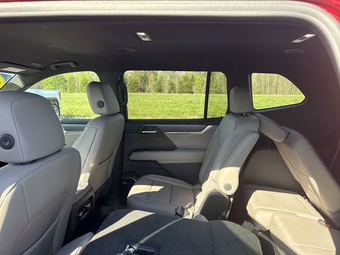 Certified 2024 GMC Acadia Elevation w/ Trailering Package FWD image 32