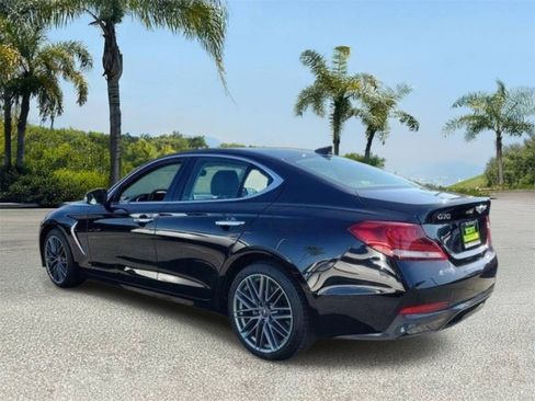Used 2019 Genesis G70 2.0T Advanced RWD image 3