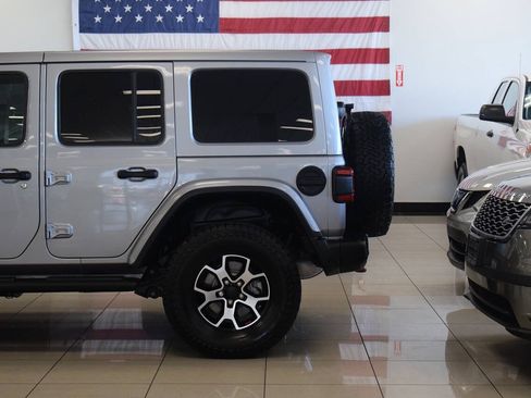Used 2020 Jeep Wrangler Unlimited Rubicon AWD/4WD image 40
