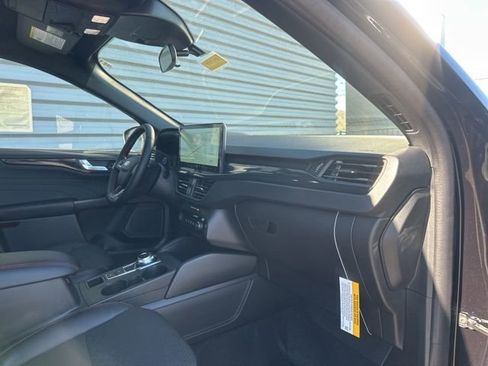 New 2026 Ford Escape ST-Line w/ Tech Pack #1 FWD image 33