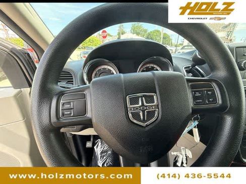 Used 2016 Dodge Grand Caravan SE w/ Quick Order Package 29E SE FWD image 11