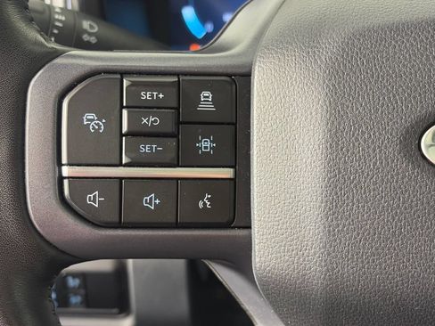 Used 2023 Ford F250 Lariat w/ Lariat Ultimate Package AWD/4WD image 17