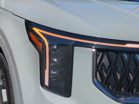 New 2026 Kia Carnival EX image 10