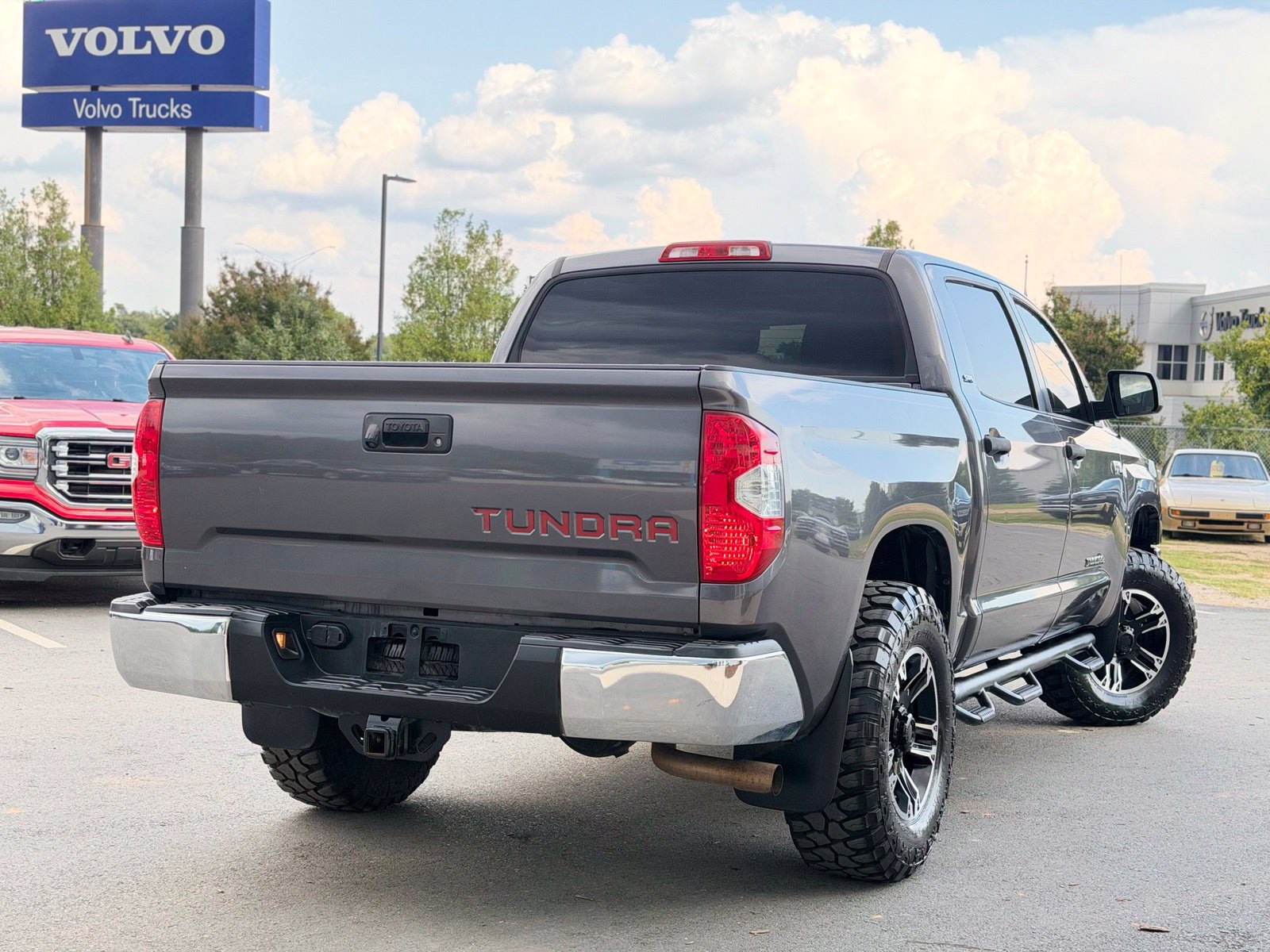 Used 2015 Toyota Tundra SR5 w/ SR5 Upgrade Package RWD image 6