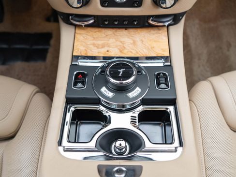 Used 2017 Rolls-Royce Ghost image 38