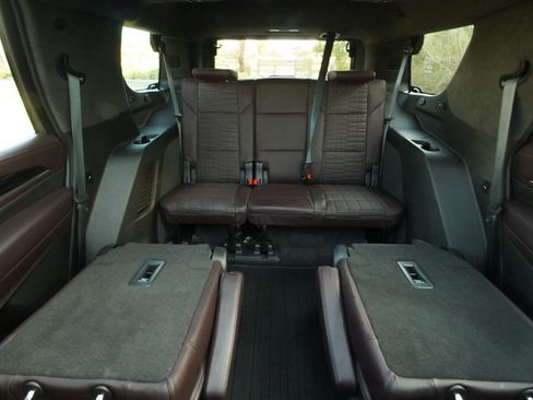 Used 2023 Cadillac Escalade V AWD/4WD image 30
