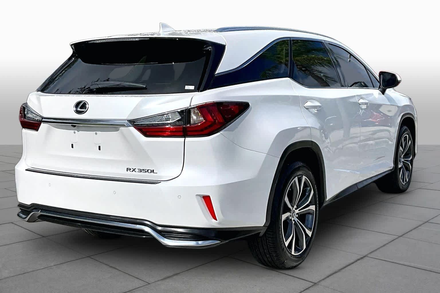 Used 2022 Lexus RX 350L FWD w/ Premium Package image 13