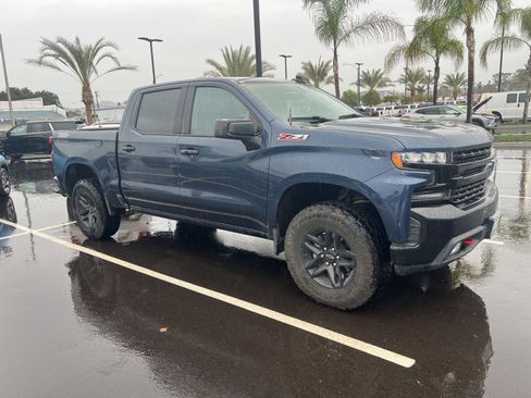 Used 2019 Chevrolet Silverado 1500 LT Trail Boss image 4