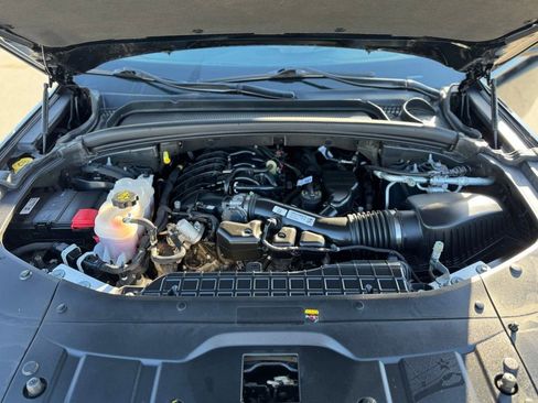 Used 2023 Jeep Grand Cherokee Laredo image 28