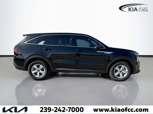 New 2026 Kia Sorento LX image 6