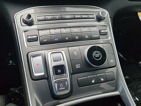 Used 2023 Hyundai Santa Fe SEL FWD image 17