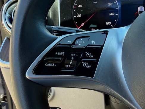 Used 2025 Mercedes-Benz C 300 Sedan image 34