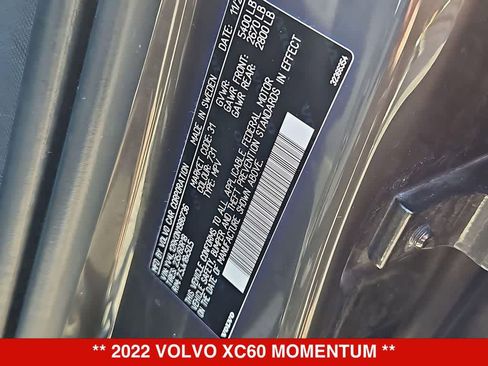 Used 2022 Volvo XC60 B5 Momentum AWD/4WD image 39